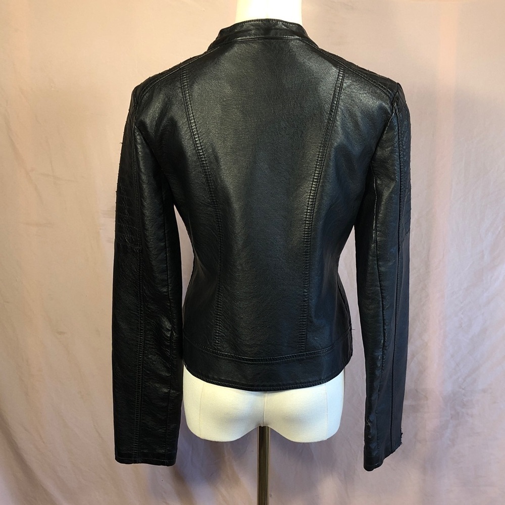 Black Vegan Leather Moto Jacket - Women's Stylish Zip Front Size Medium - Picture 11 of 17